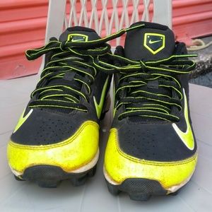 Nike cleats hurraches